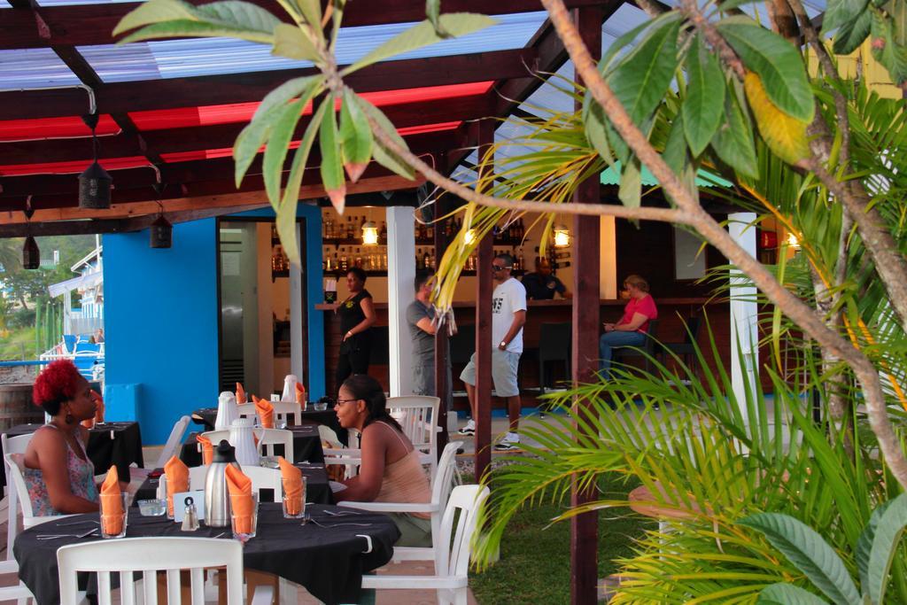 Castle Comfort Lodge Roseau Bagian luar foto