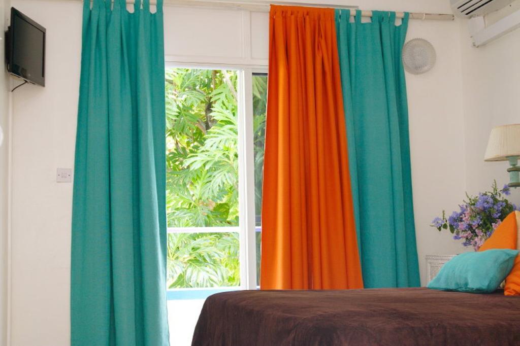 Castle Comfort Lodge Roseau Ruang foto