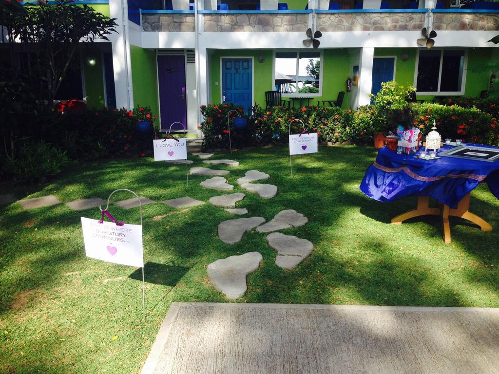Castle Comfort Lodge Roseau Bagian luar foto